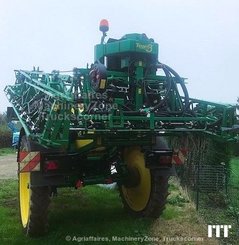 Trailed sprayer John Deere 944i - 2