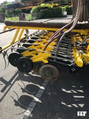 Seed drill BEDNAR OMEGA 6000 FERTI - 5
