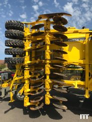 Seed drill BEDNAR OMEGA 6000 FERTI - 2