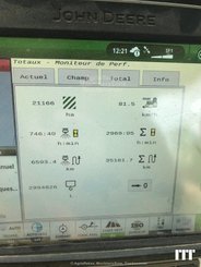 Trailed sprayer John Deere 944i - 7