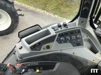 Farm tractor Valtra T234 - 6