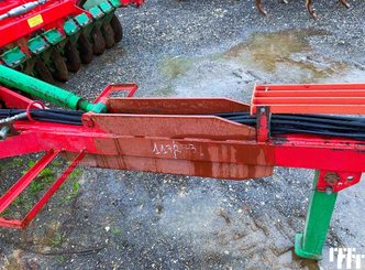 Stubble cultivator Unia ARES TXL 6M - 2