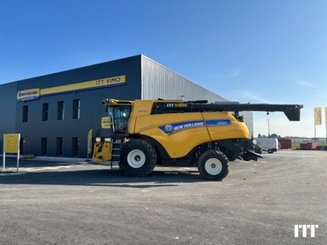 Combine harvester New Holland CR 8.90 - 2