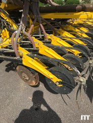 Seed drill BEDNAR OMEGA 6000 FERTI - 9