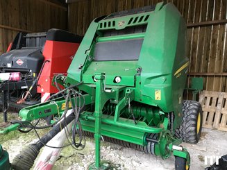 Round baler John Deere V 451 M - 2