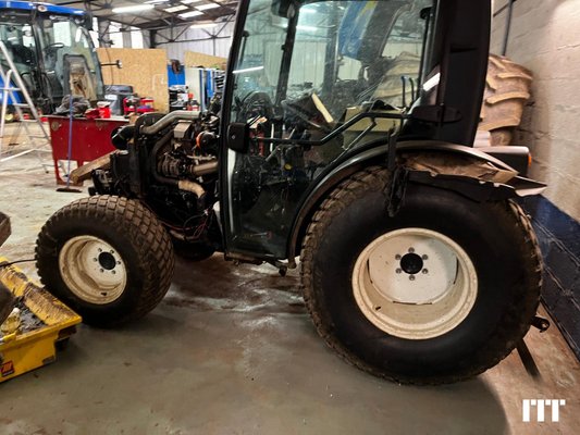 Farm tractor New Holland T3040 - 1
