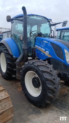 Farm tractor New Holland T5.120 EC - 1