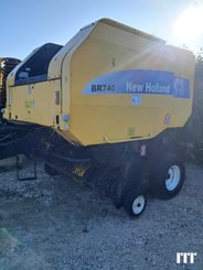 Round baler New Holland BR740A - 5