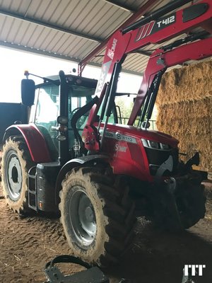 Farm tractor Massey Ferguson MF 6S - 1