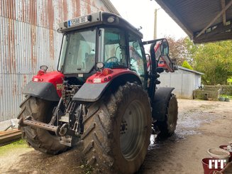 Farm tractor Massey Ferguson 5613 - 10