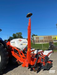 Precision seeder Kuhn MAXIMA - 4