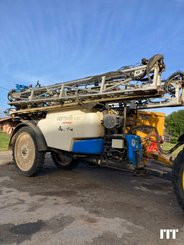 Trailed sprayer Evrard METEOR 4200L - 1