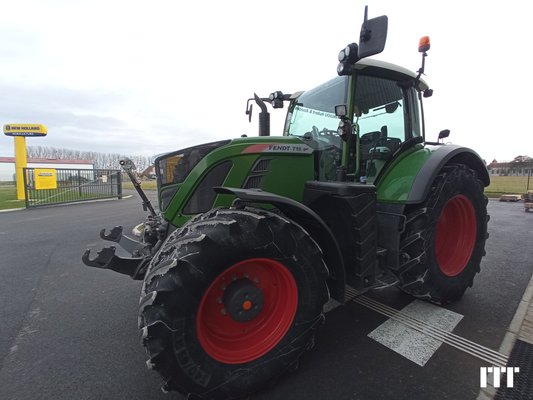 Farm tractor Fendt 716 - 1