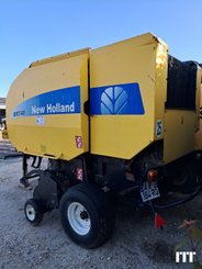 Round baler New Holland BR740A - 1