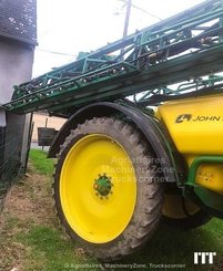 Trailed sprayer John Deere 944i - 3