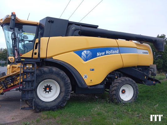 Combine harvester New Holland CX 8090 - 1