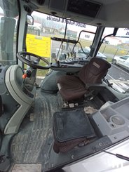 Farm tractor Valtra N124 - 4