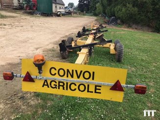 Combine harvester New Holland TX 66 - 17