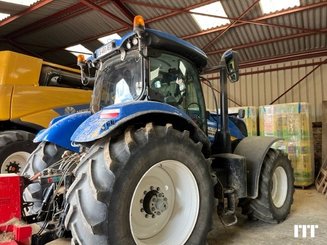 Farm tractor New Holland T7.245 AC - 1