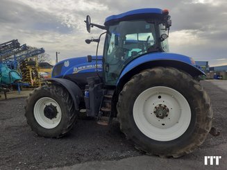 Farm tractor New Holland T7.210 - 1