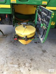 Trailed sprayer John Deere 962l - 6