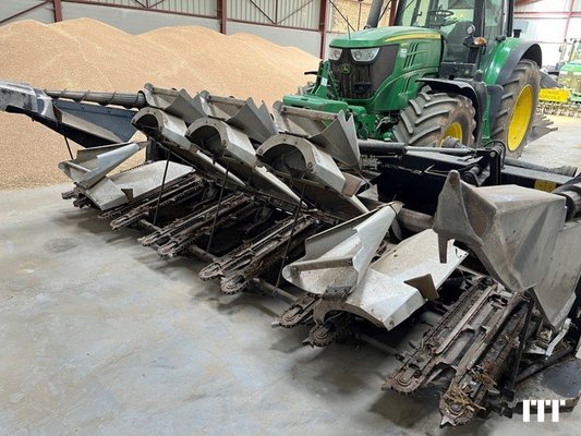 Maize harvester for combine harvester Stark 6 RANGS - 1