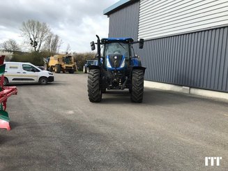 Farm tractor New Holland T7.260 PC - 8