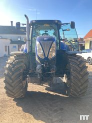 Farm tractor New Holland T7.210 AC - 2