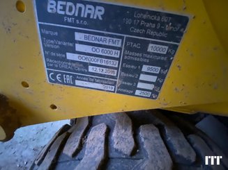 Seed drill BEDNAR OMEGA 6000 FERTI - 4