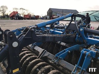 Stubble cultivator Bonnel MULTIFLEX 6M - 7