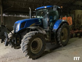 Farm tractor New Holland T7050 - 2