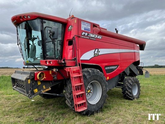 Combine harvester Laverda M306 - 1