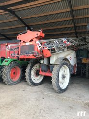 Trailed sprayer Kuhn TC 3200 - 1