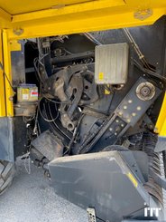 Large square baler New Holland BB9080 - 12