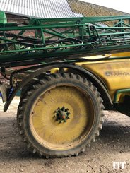 Trailed sprayer John Deere 944i - 2