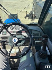 Telehandler New Holland LM 435 - 4