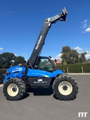 Telehandler New Holland LM 435 - 1