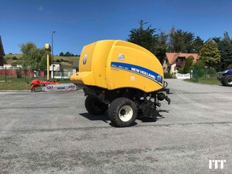Round baler New Holland ROLLBELT 180 - 1