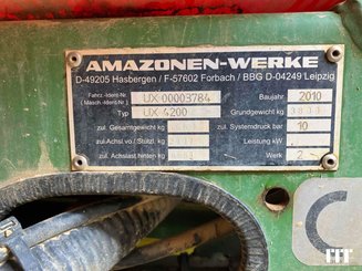 Trailed sprayer Amazone UX 4200 - 3