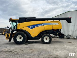 Combine harvester New Holland CX 8090 - 6