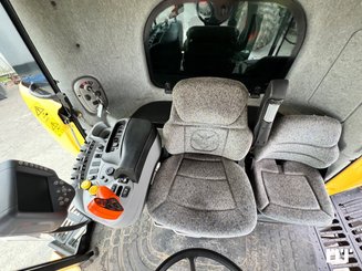 Combine harvester New Holland CX 8090 - 12