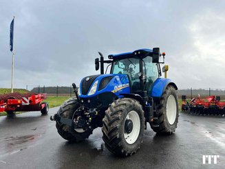 Farm tractor New Holland T7.210 - 1