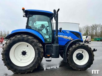 Farm tractor New Holland T7.210 - 2