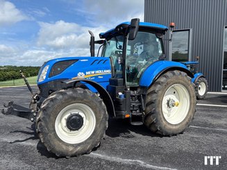 Farm tractor New Holland T7.225 AC - 1