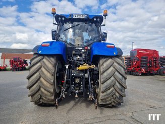 Farm tractor New Holland T7.270 - 11