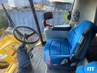 Combine harvester New Holland CX 8070 - 4