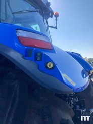 Farm tractor New Holland T7.210 - 6