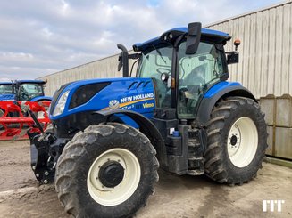 Farm tractor New Holland T7.165 - 1