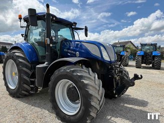 Farm tractor New Holland T7.270 - 1