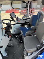 Farm tractor New Holland T7.270 - 11